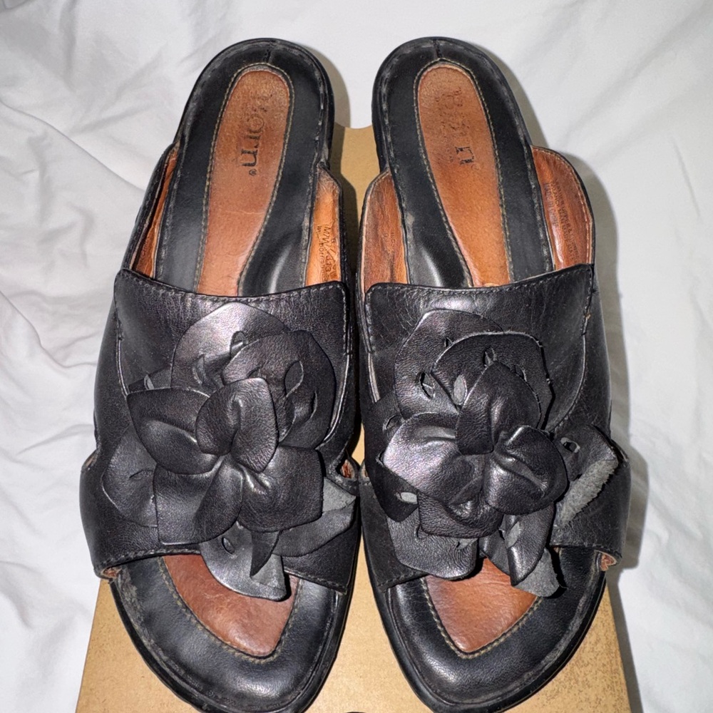 Born Black Leather Open-Toe Sandals Comfort Slip-On Shoes